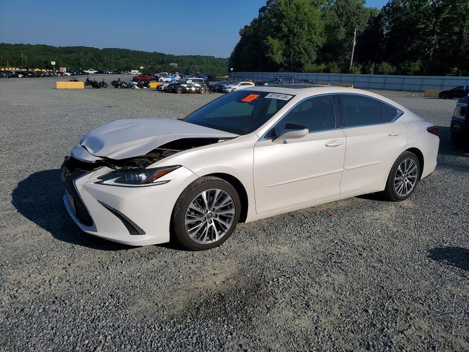 LEXUS ES 2019 with VIN 58ABZ1B14KU002635 - Photo from auction