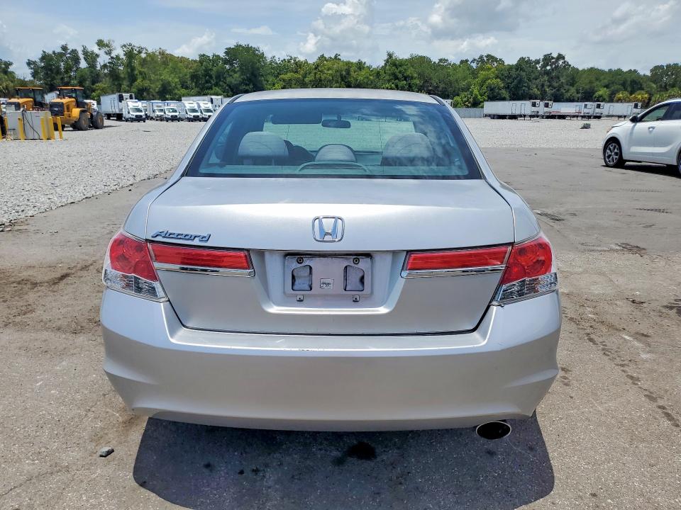 Photo 6 from auction – 2011 HONDA ACCORD with VIN 1HGCP2F39BA087479