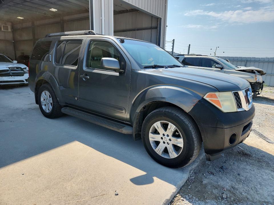 Photo 4 from auction – 2005 NISSAN PATHFINDER with VIN 5N1AR18W35C702341