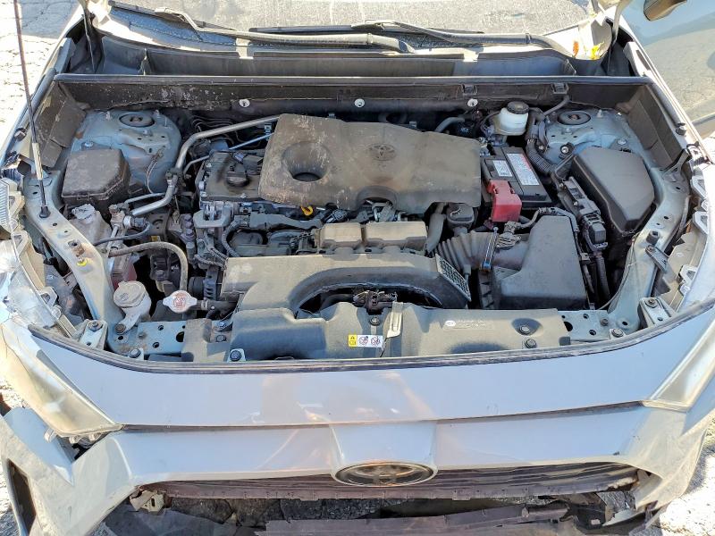 Photo 12 from auction – 2019 TOYOTA RAV4 with VIN JTMW1RFV4KD511396