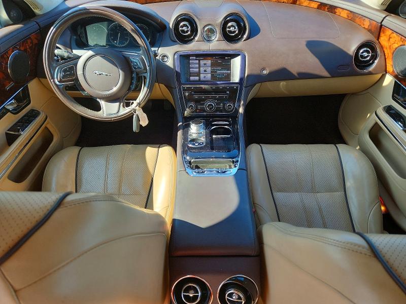 Photo 8 from auction – 2013 JAGUAR XJ with VIN SAJWA1C7XD8V58338