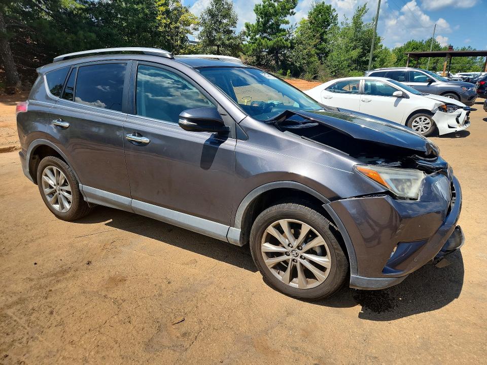 Photo 4 from auction – 2017 TOYOTA RAV4 with VIN 2T3YFREV8HW367469