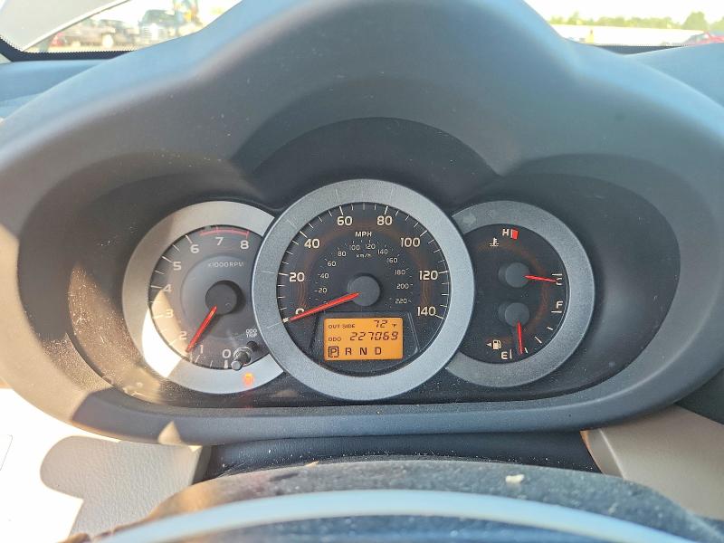 Photo 9 from auction – 2006 TOYOTA RAV4 with VIN JTMBD33V865040411