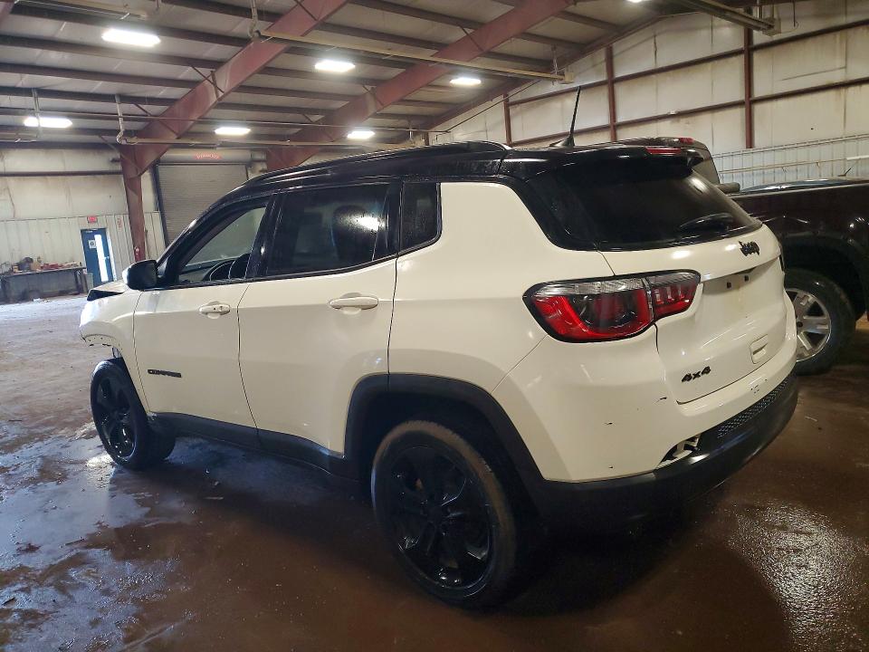 Photo 2 from auction – 2019 JEEP COMPASS with VIN 3C4NJDBB7KT617636