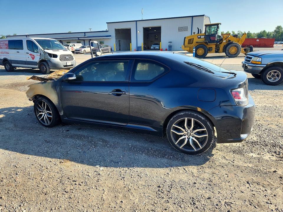 Photo 2 from auction – 2016 SCION TC with VIN JTKJF5C7XGJ018771