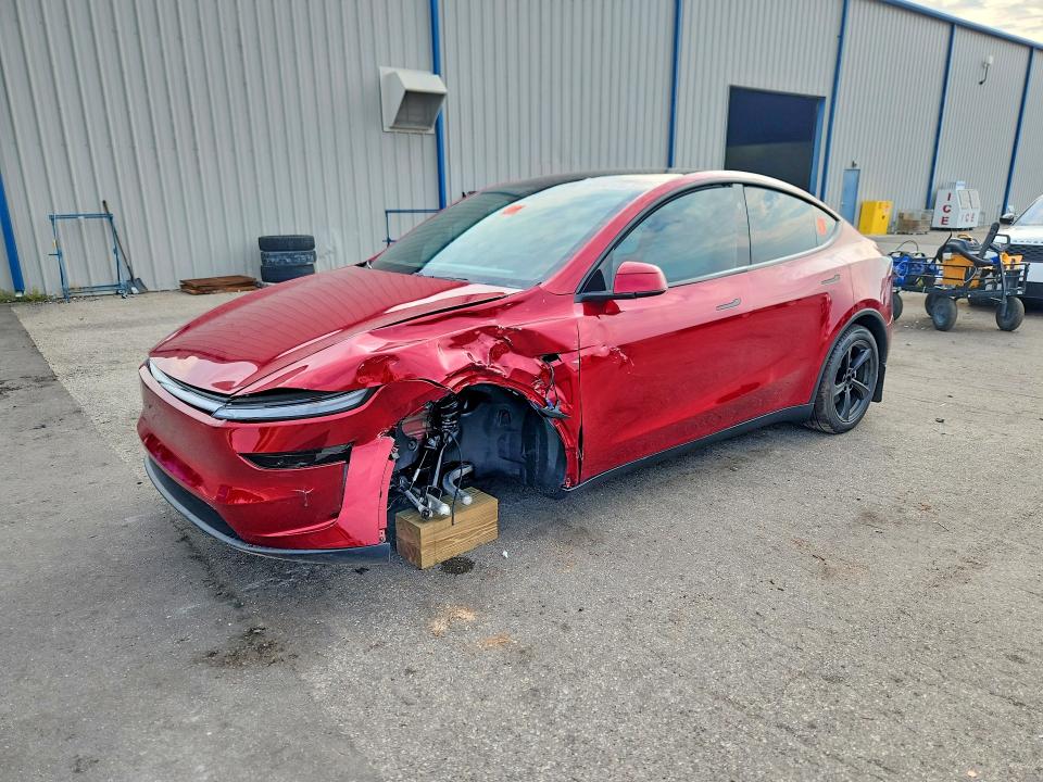 TESLA MODEL Y 2026 con VIN 7SAYGDED0TA714721 - Foto de la subasta