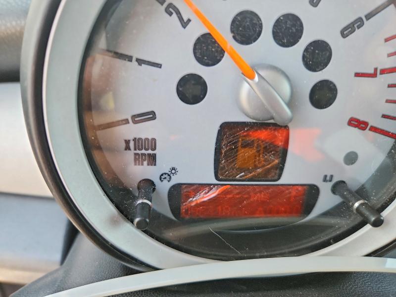 Photo 9 from auction – 2008 MINI COOPER with VIN WMWMF33578TT66280