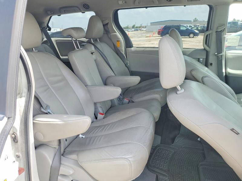 Photo 11 from auction – 2014 TOYOTA SIENNA with VIN 5TDYK3DC8ES445285