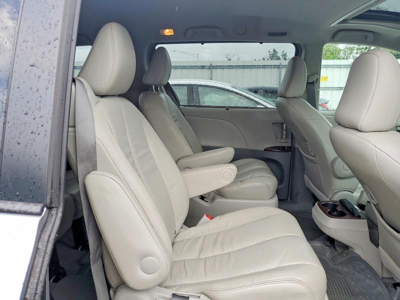 Photo 11 from auction – 2013 TOYOTA SIENNA with VIN 5TDDK3DC4DS067138