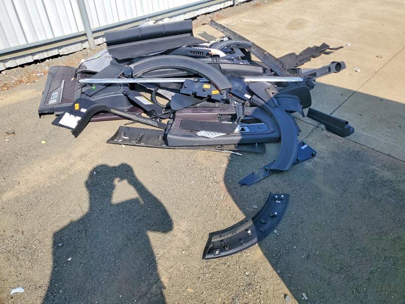 Photo 13 from auction – 2025 FORD EXPLORER with VIN 1FMWK8HC1SGA53331