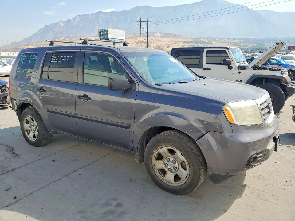 Photo 4 from auction – 2015 HONDA PILOT with VIN 5FNYF4H23FB028187