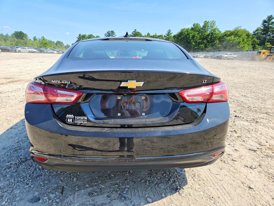Photo 6 from auction – 2021 CHEVROLET MALIBU with VIN 1G1ZD5ST8MF006317