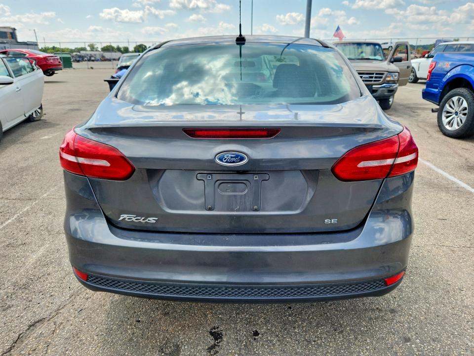Photo 6 from auction – 2015 FORD FOCUS with VIN 1FADP3F29FL270185