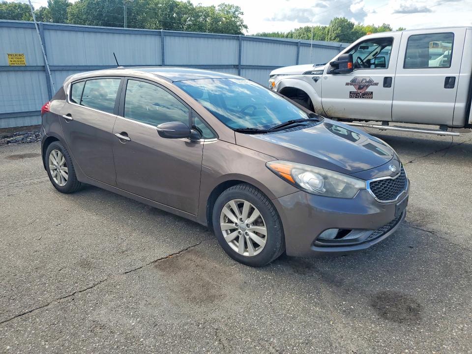 Photo 4 from auction – 2014 KIA FORTE with VIN KNAFX5A82E5247003