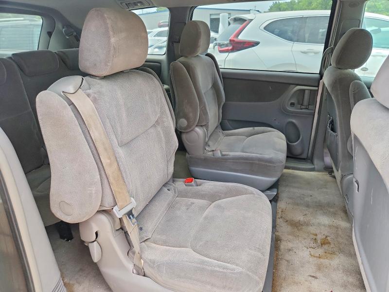 Photo 11 from auction – 2006 TOYOTA SIENNA with VIN 5TDZA22C76S562569