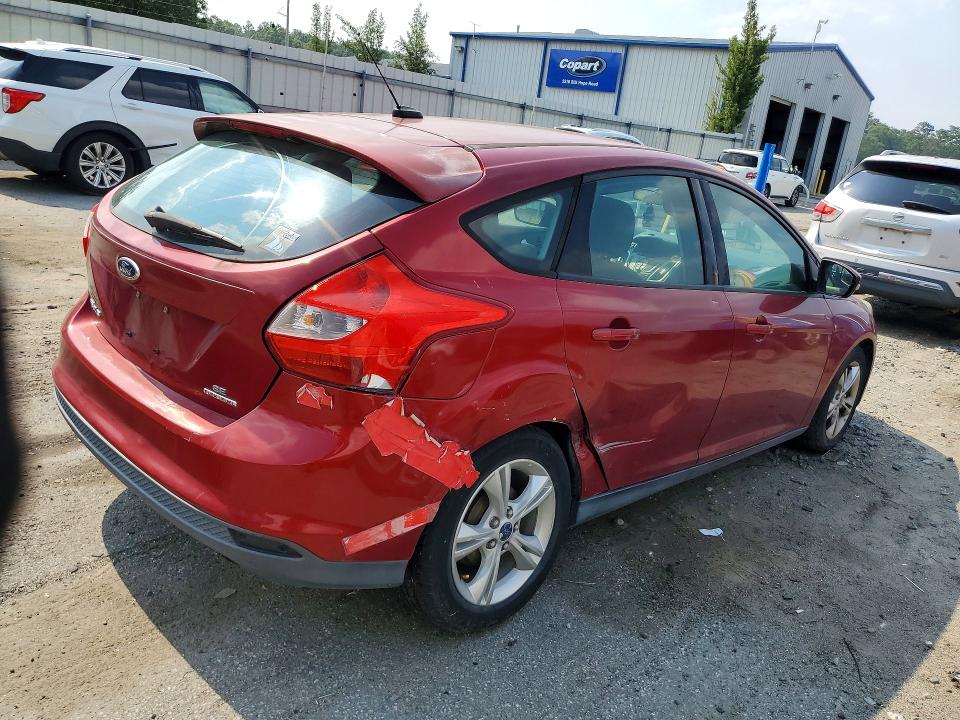 Photo 3 from auction – 2014 FORD FOCUS with VIN 1FADP3K2XEL324436