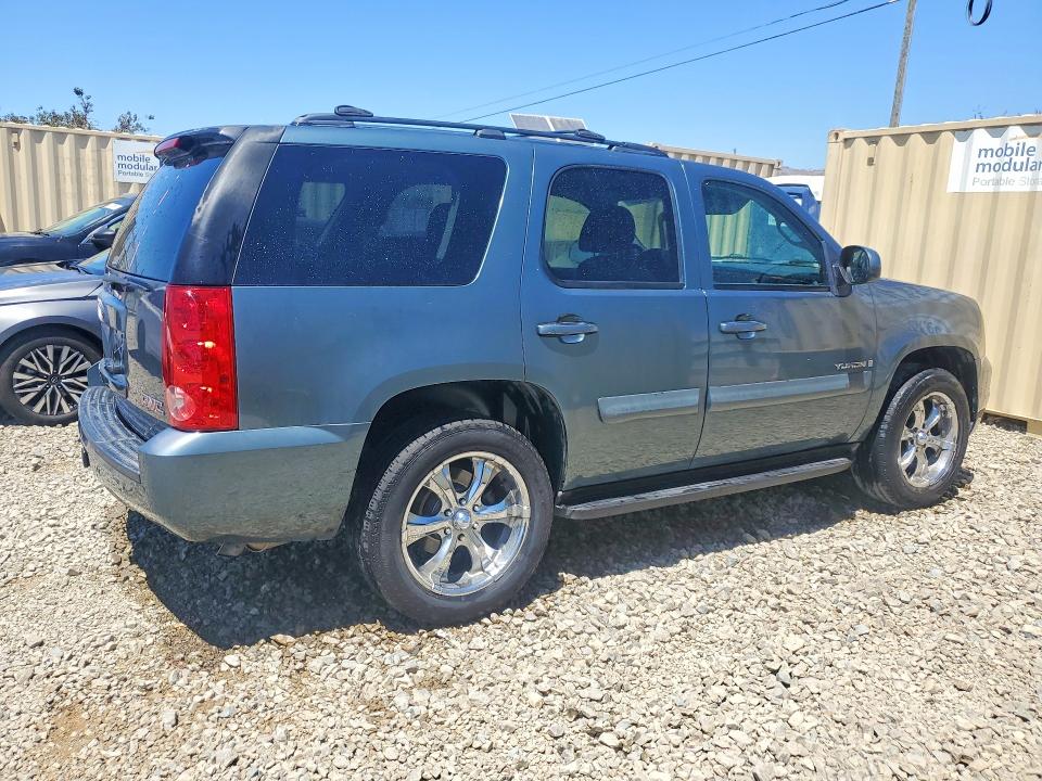 Photo 3 from auction – 2008 GMC YUKON with VIN 1GKFC13088R206536