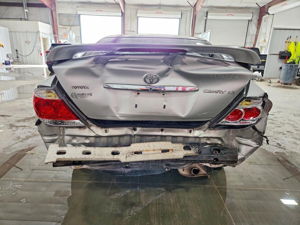 Photo 6 from auction – 2005 TOYOTA CAMRY with VIN 4T1BE32KX5U423108