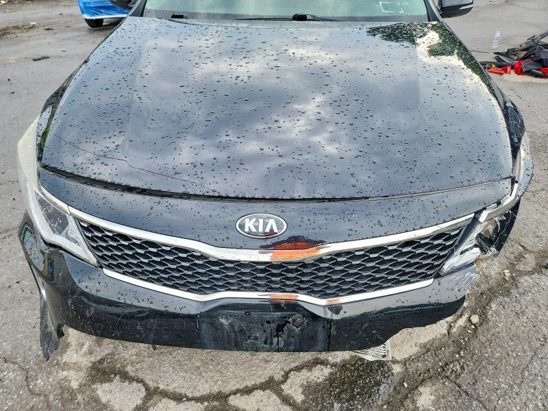 Photo 11 from auction – 2018 KIA OPTIMA with VIN 5XXGT4L39JG253742