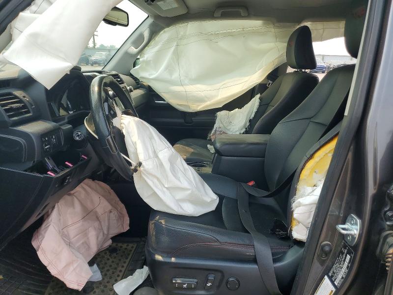 Photo 7 from auction – 2019 TOYOTA 4RUNNER with VIN JTEBU5JRXK5667392