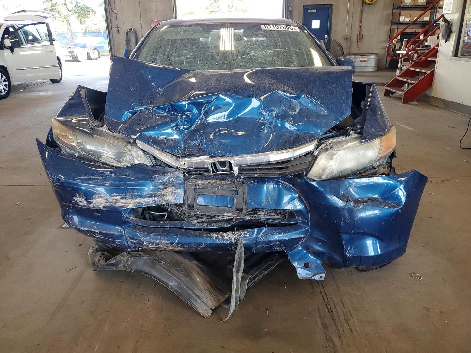 Photo 5 from auction – 2012 HONDA CIVIC with VIN 19XFB2F53CE038756