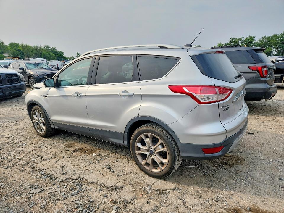 Photo 2 from auction – 2016 FORD ESCAPE with VIN 1FMCU0JX3GUA18178