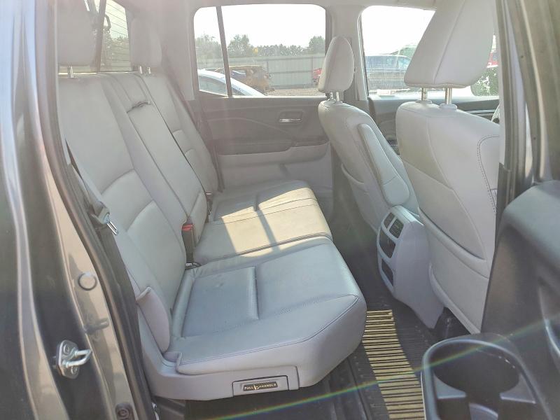 Photo 10 from auction – 2019 HONDA RIDGELINE with VIN 5FPYK3F55KB040782