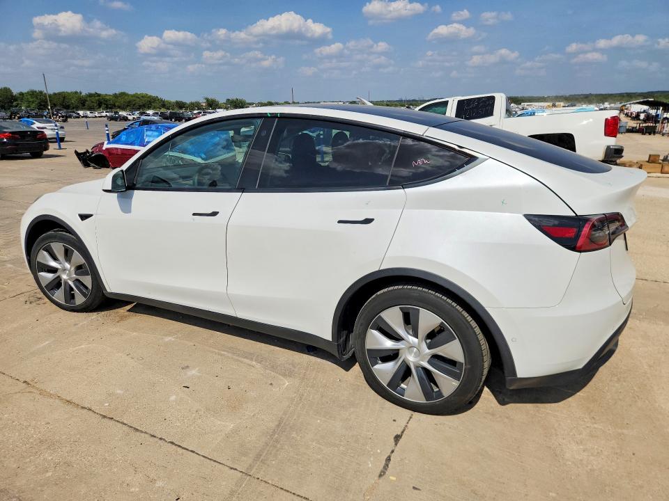 Photo 2 from auction – 2021 TESLA MODEL Y with VIN 5YJYGAEE3MF149311