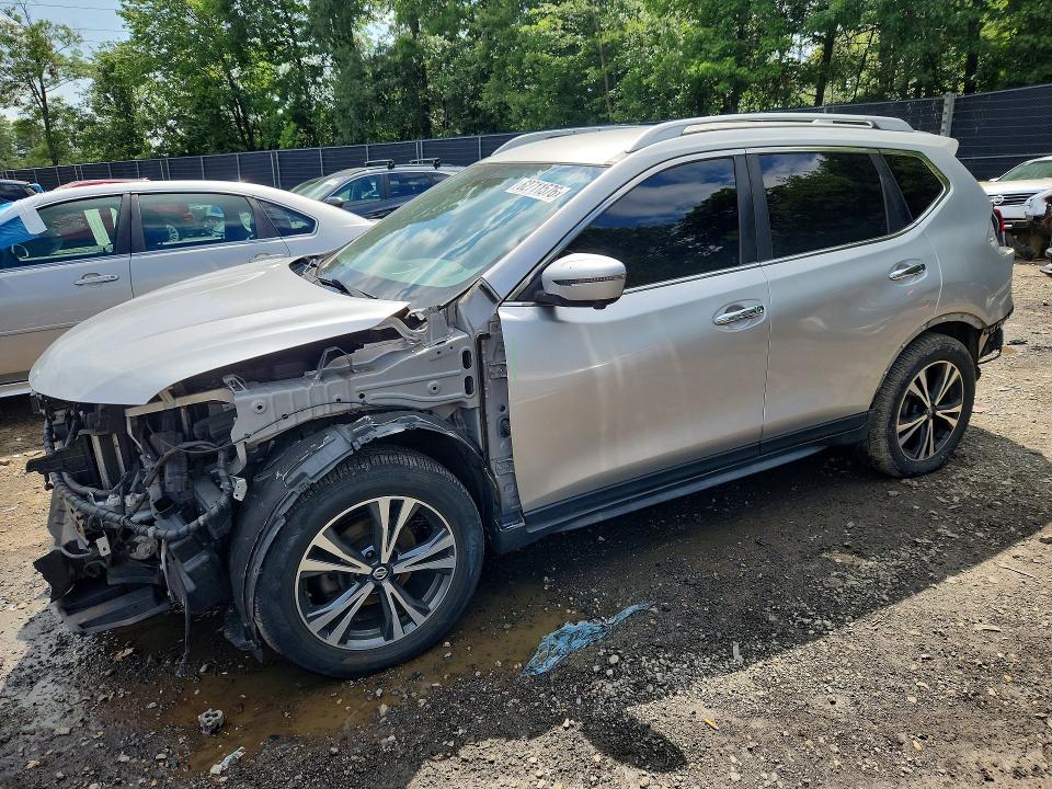 NISSAN ROGUE 2018 with VIN JN8AT2MT1JW463473 - Photo from auction
