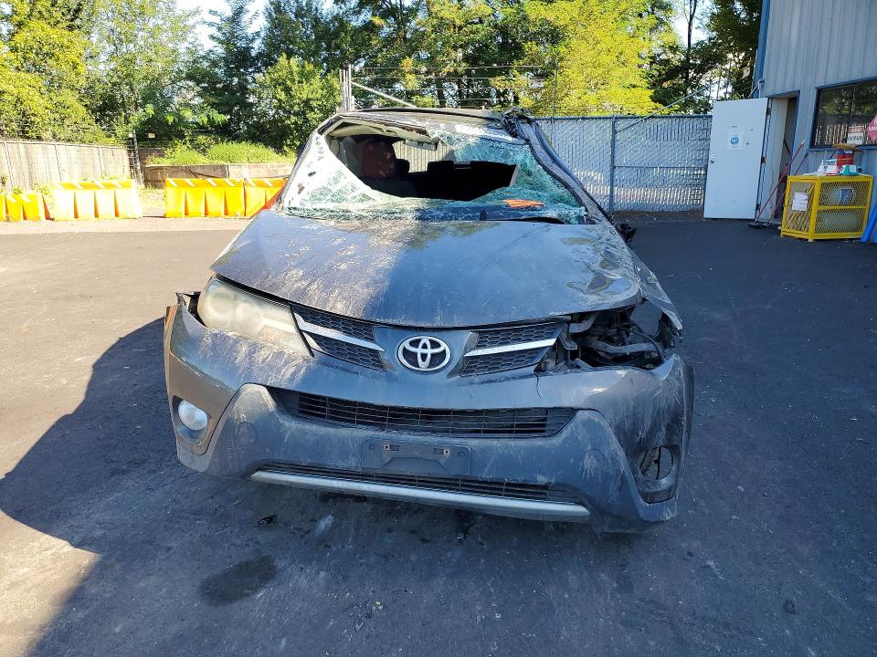 Photo 5 from auction – 2013 TOYOTA RAV4 with VIN 2T3RFREV9DW115874