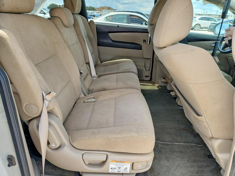 Photo 11 from auction – 2016 HONDA ODYSSEY with VIN 5FNRL5H33GB035671