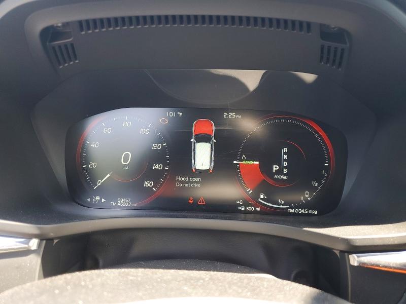 Photo 9 from auction – 2019 VOLVO XC60 with VIN LYVBR0DM0KB238187