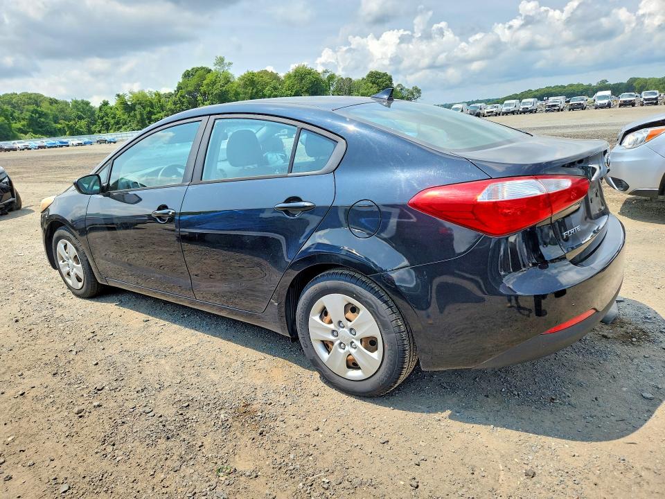 Photo 2 from auction – 2015 KIA FORTE with VIN KNAFK4A63F5289849