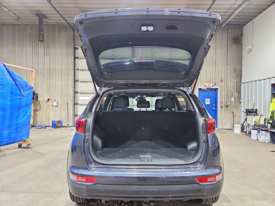 Photo 6 from auction – 2017 KIA SPORTAGE with VIN KNDPNCAC1H7043341