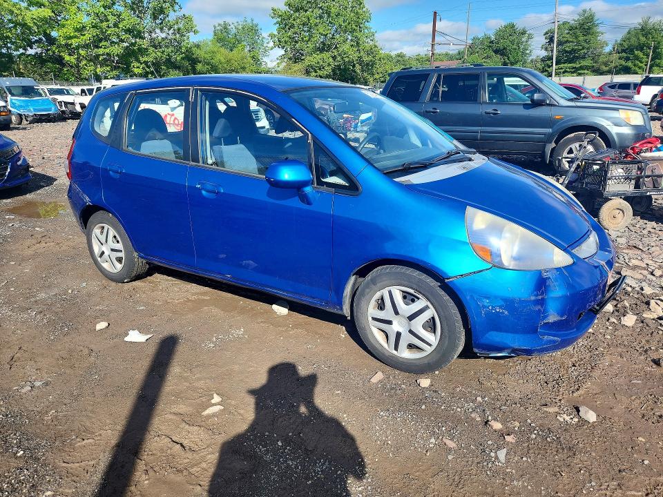 Photo 4 from auction – 2007 HONDA FIT with VIN JHMGD38407S044900