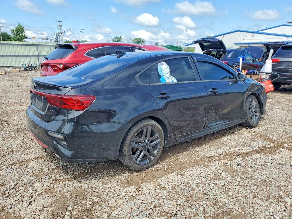 Photo 3 from auction – 2021 KIA FORTE with VIN 3KPF34AD7ME405294