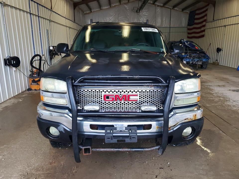 Photo 5 from auction – 2004 GMC NEW SIERRA with VIN 2GTEK19T641151230