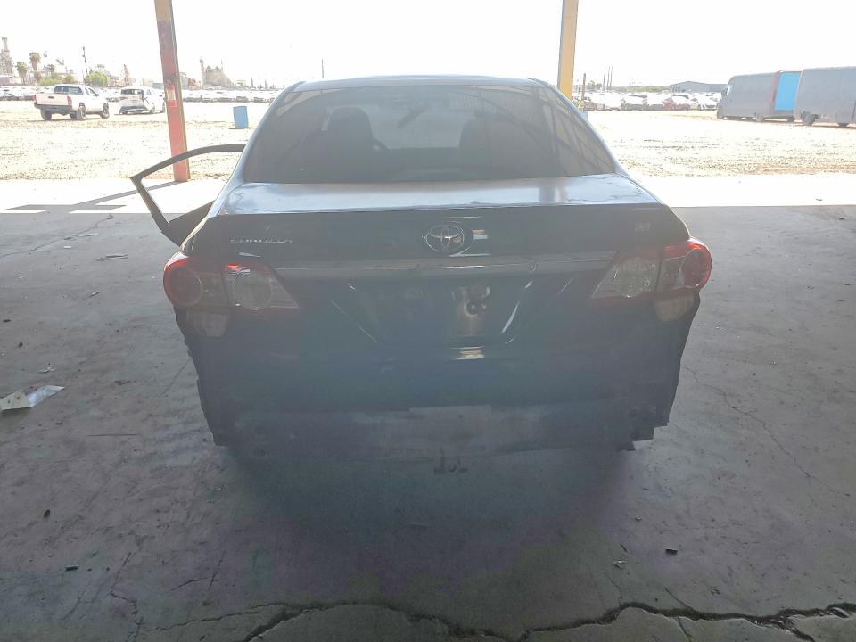 Photo 6 from auction – 2013 TOYOTA COROLLA with VIN 5YFBU4EE1DP086908