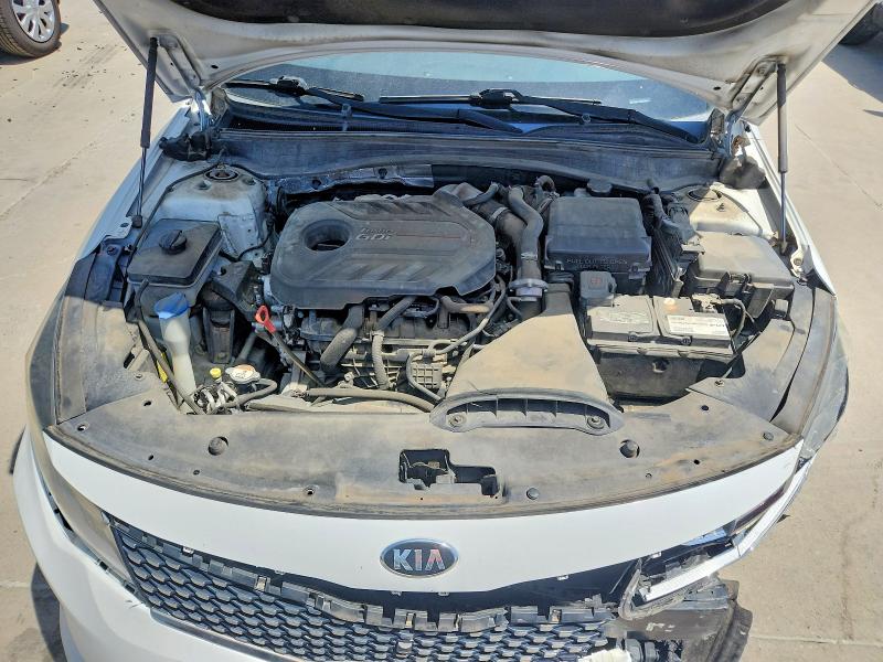 Photo 11 from auction – 2016 KIA OPTIMA with VIN 5XXGV4L21GG079076