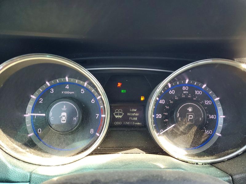 Photo 9 from auction – 2011 HYUNDAI SONATA with VIN 5NPEB4AC1BH248036