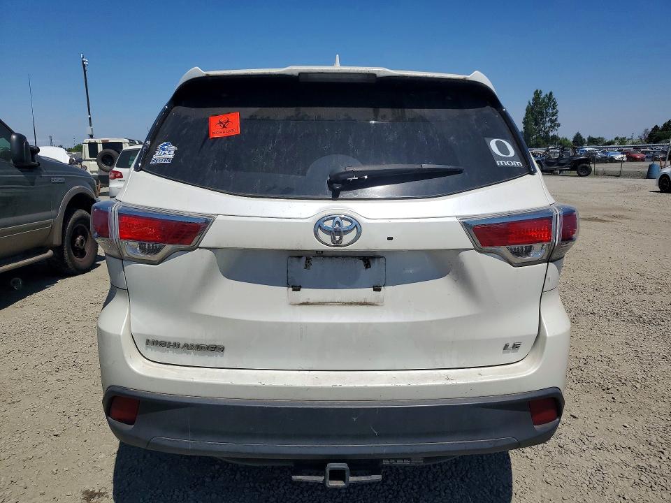 Photo 6 from auction – 2015 TOYOTA HIGHLANDER with VIN 5TDZKRFH0FS060031