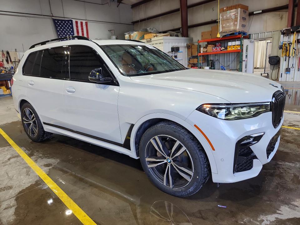 Photo 4 from auction – 2022 BMW X7 with VIN 5UXCW2C06N9K98431