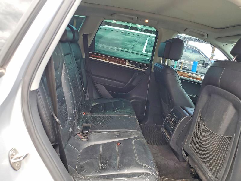 Photo 10 from auction – 2012 VOLKSWAGEN TOUAREG with VIN WVGFK9BP7CD001805