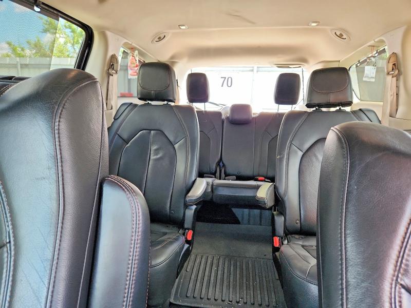 Photo 10 from auction – 2017 CHRYSLER PACIFICA with VIN 2C4RC1EG9HR778020
