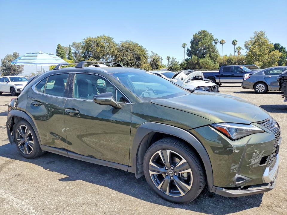 Photo 4 from auction – 2023 LEXUS UX 250H with VIN JTHX6JBH4P2150647