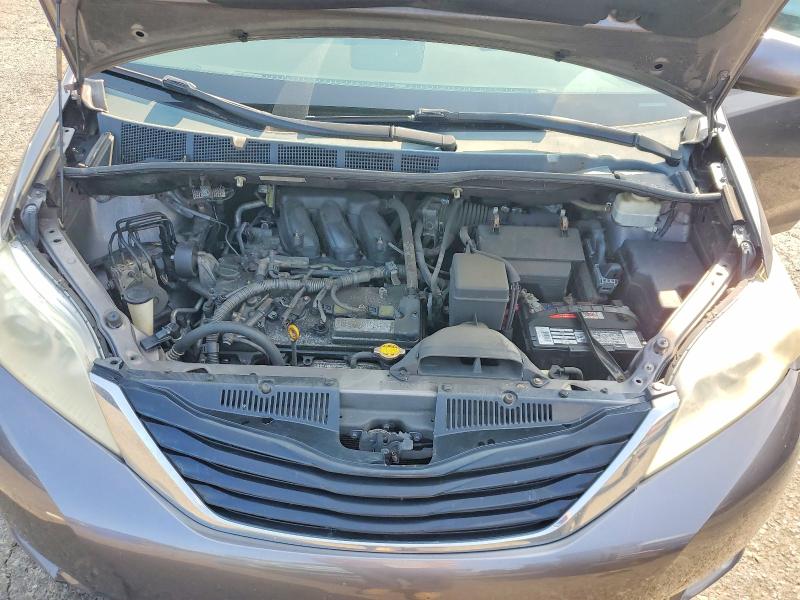 Photo 12 from auction – 2011 TOYOTA SIENNA with VIN 5TDKK3DC8BS118385