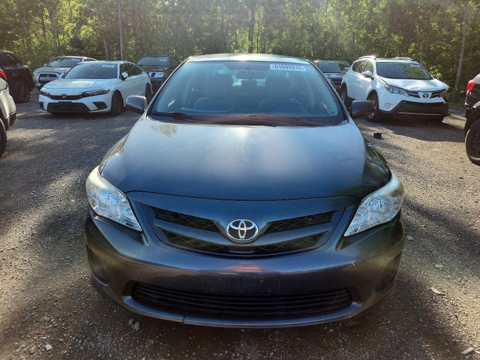 Photo 5 from auction – 2013 TOYOTA COROLLA with VIN 2T1BU4EE8DC046504