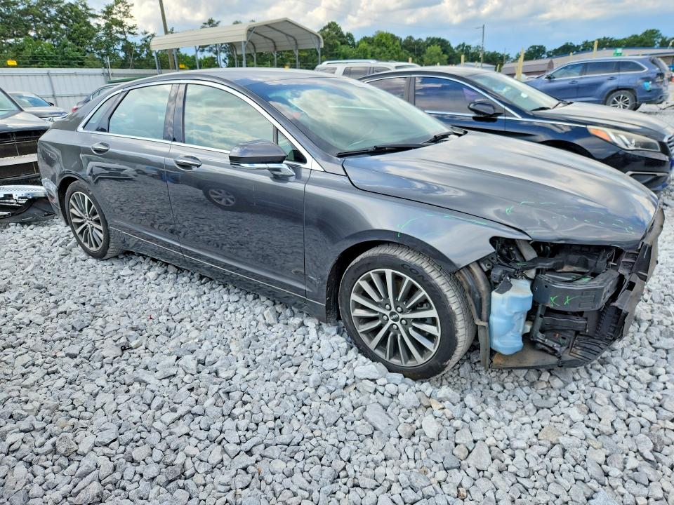 Photo 4 from auction – 2019 LINCOLN MKZ with VIN 3LN6L5LU8KR610563