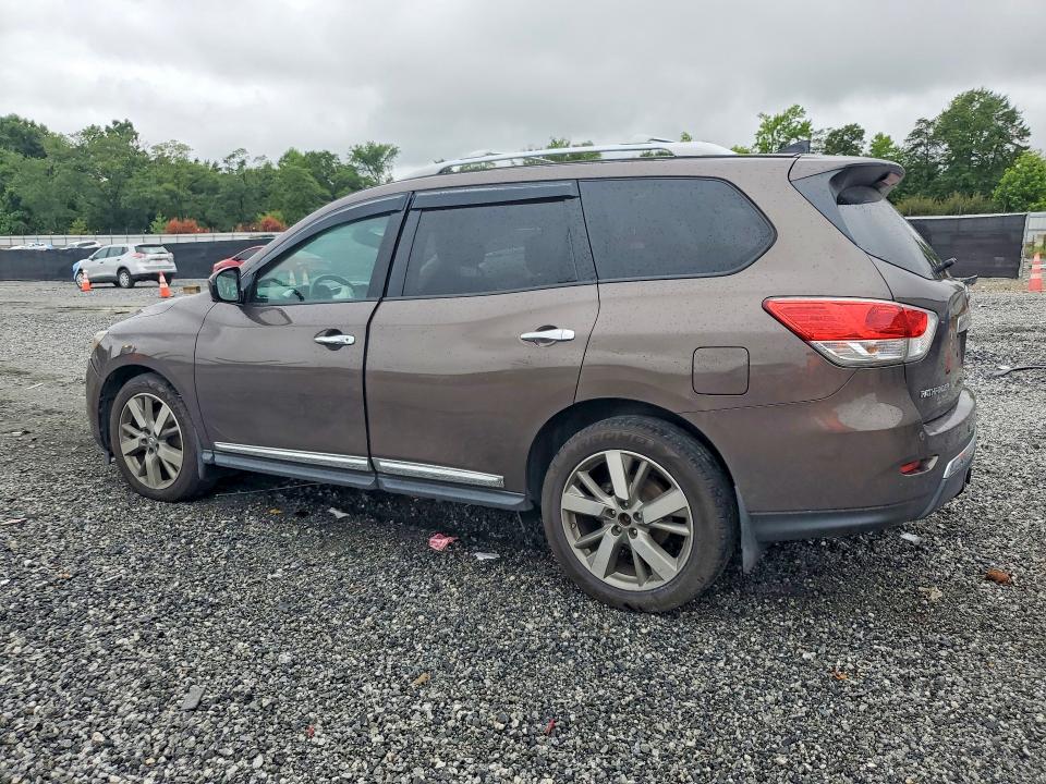 Photo 2 from auction – 2015 NISSAN PATHFINDER with VIN 5N1AR2MM3FC684113