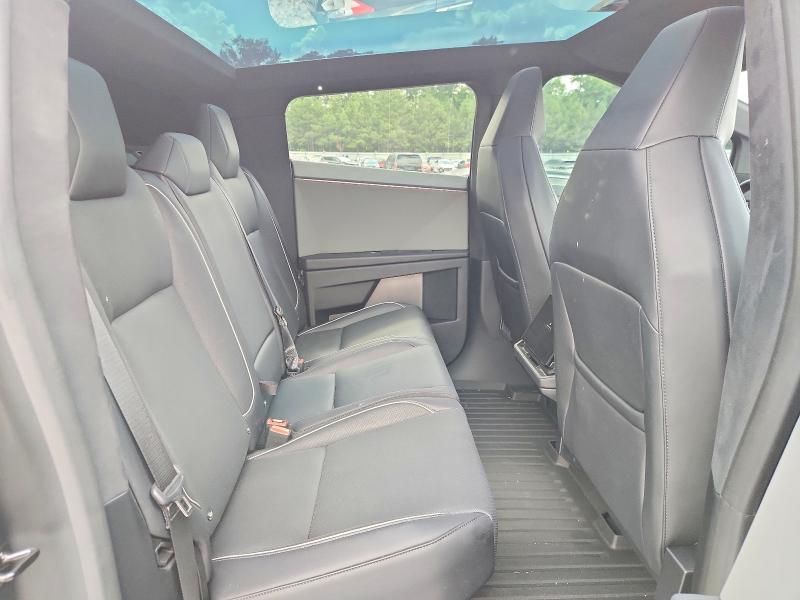 Photo 10 from auction – 2024 TESLA CYBERTRUCK with VIN 7G2CEHED5RA021539